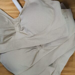 Krūšturis barojošām māmiņām BEIGE